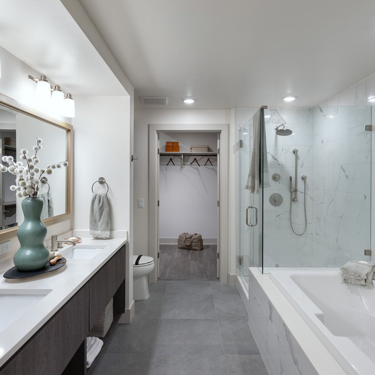 Parkview Turtle Creek bathroom with glass shower