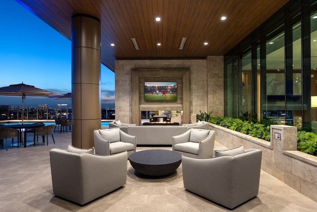 Parkview Turtle Creek outdoor lounge