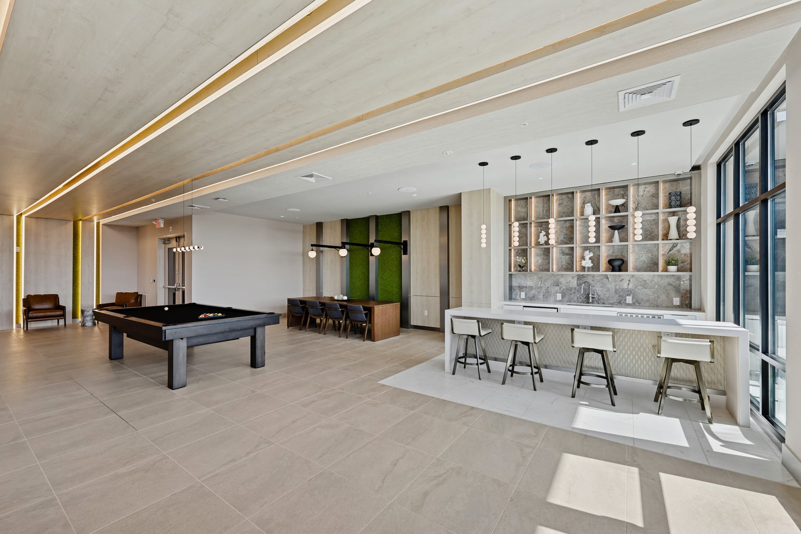 Wellory Living game room and bar with billiards
